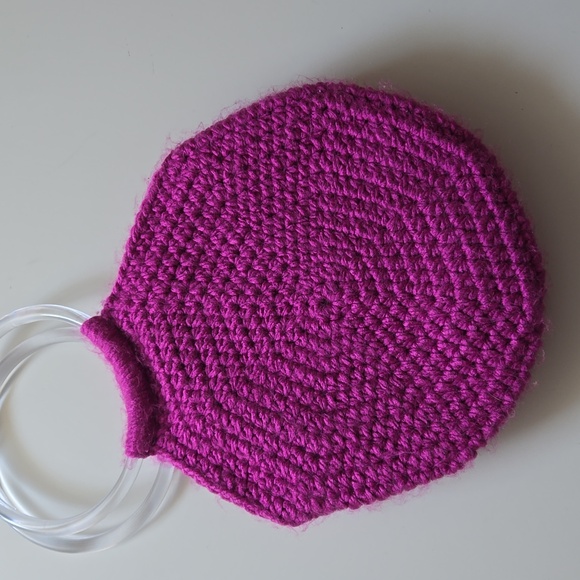 Vintage Knit Rose Bag 🌹 - Picture 4 of 6